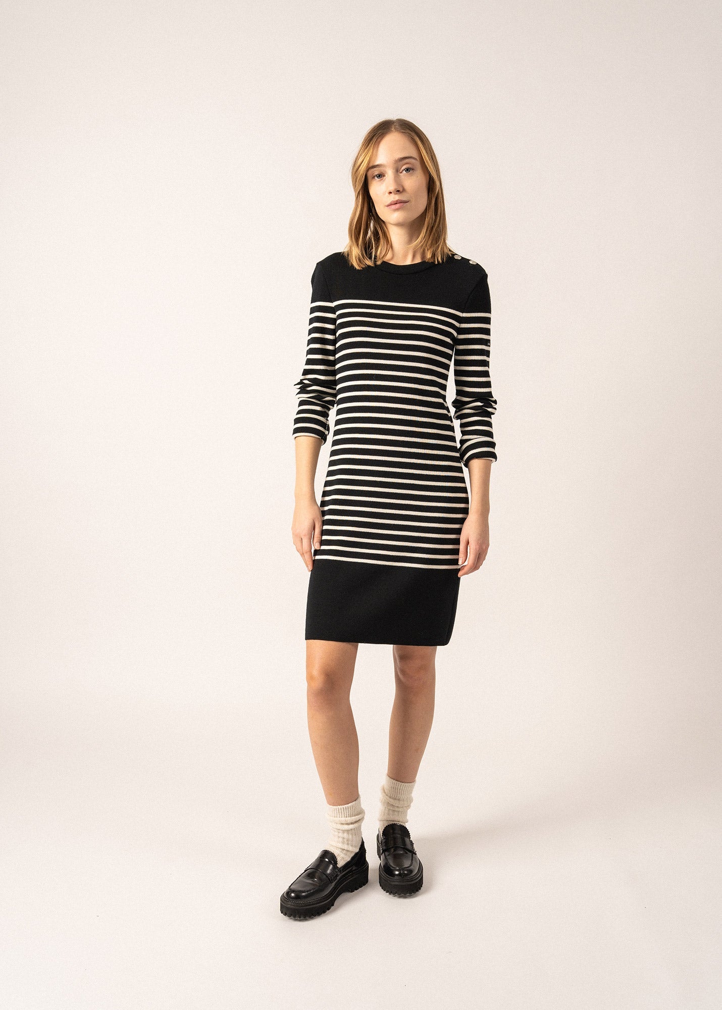 Grande Mar¨¦e striped jumper dress - in wool, shoulder buttoning (NOIR/ECUME)