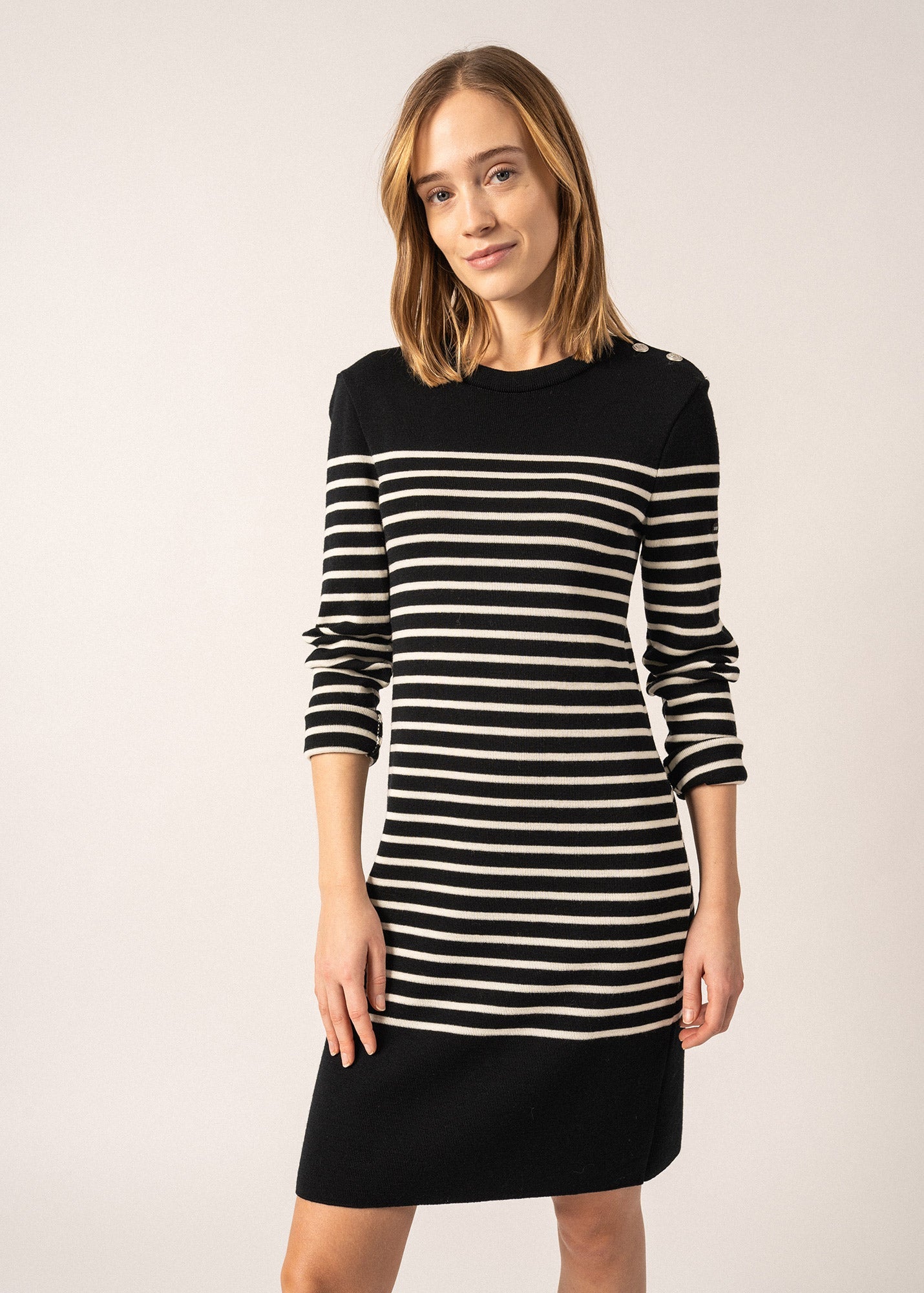 Grande Mar¨¦e striped jumper dress - in wool, shoulder buttoning (NOIR/ECUME)